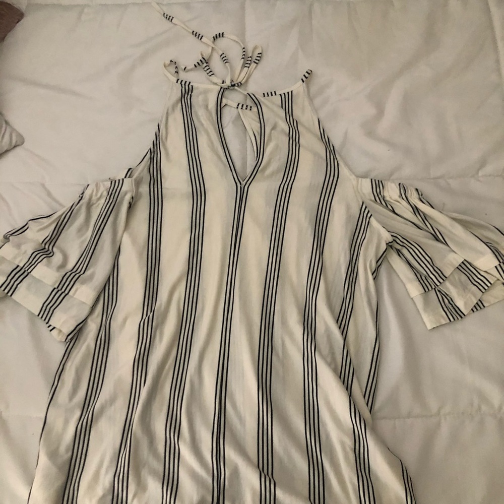 American Eagle soft and sexy T
